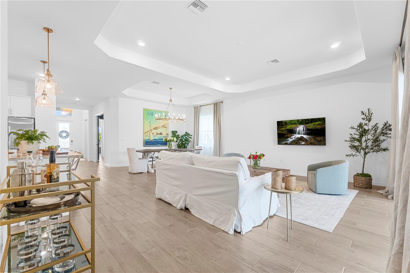Image 23 of 72 For 15847 Sugar Hill Drive