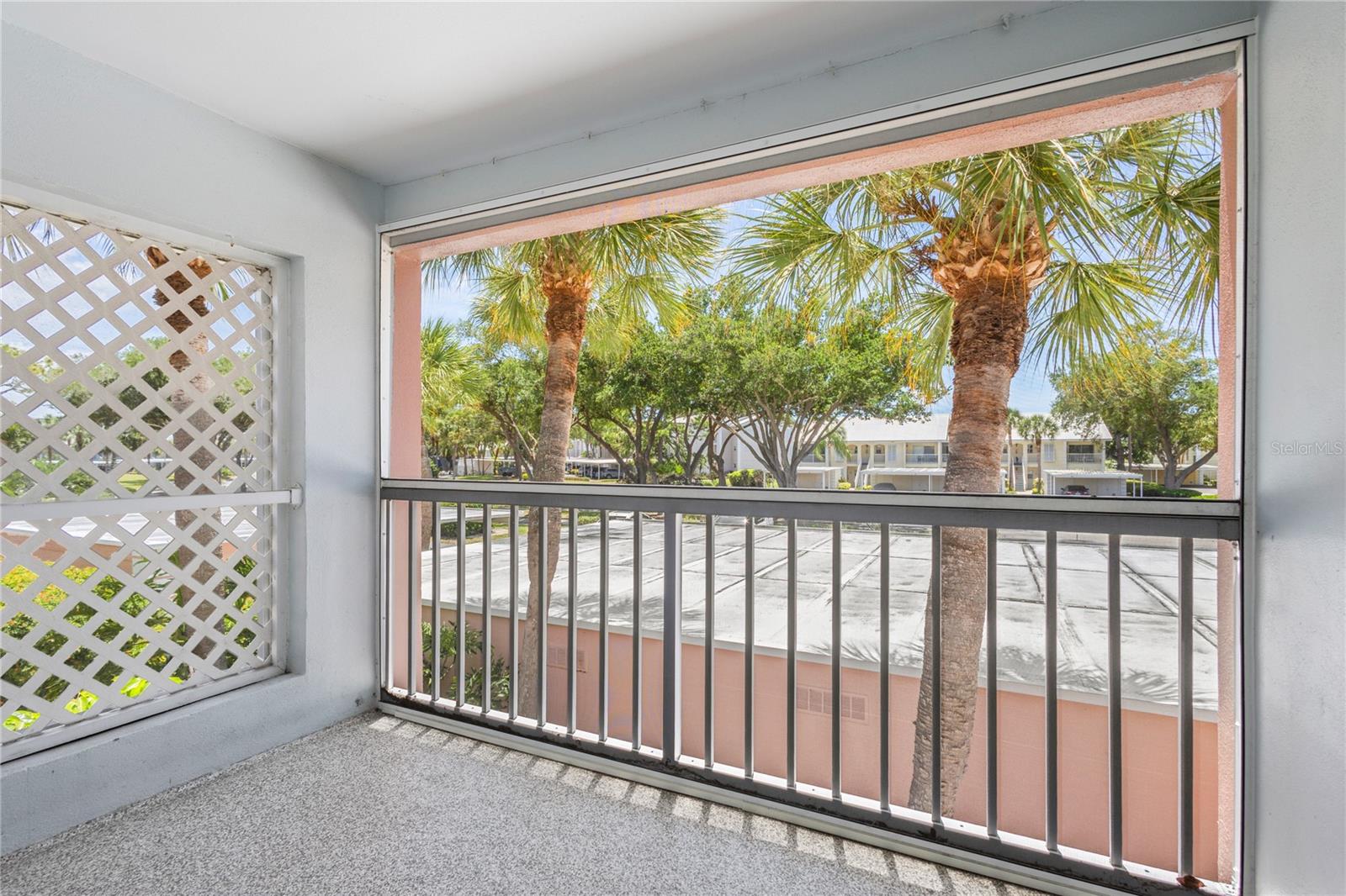 Image 31 of 37 For 436 Cerromar Lane 478