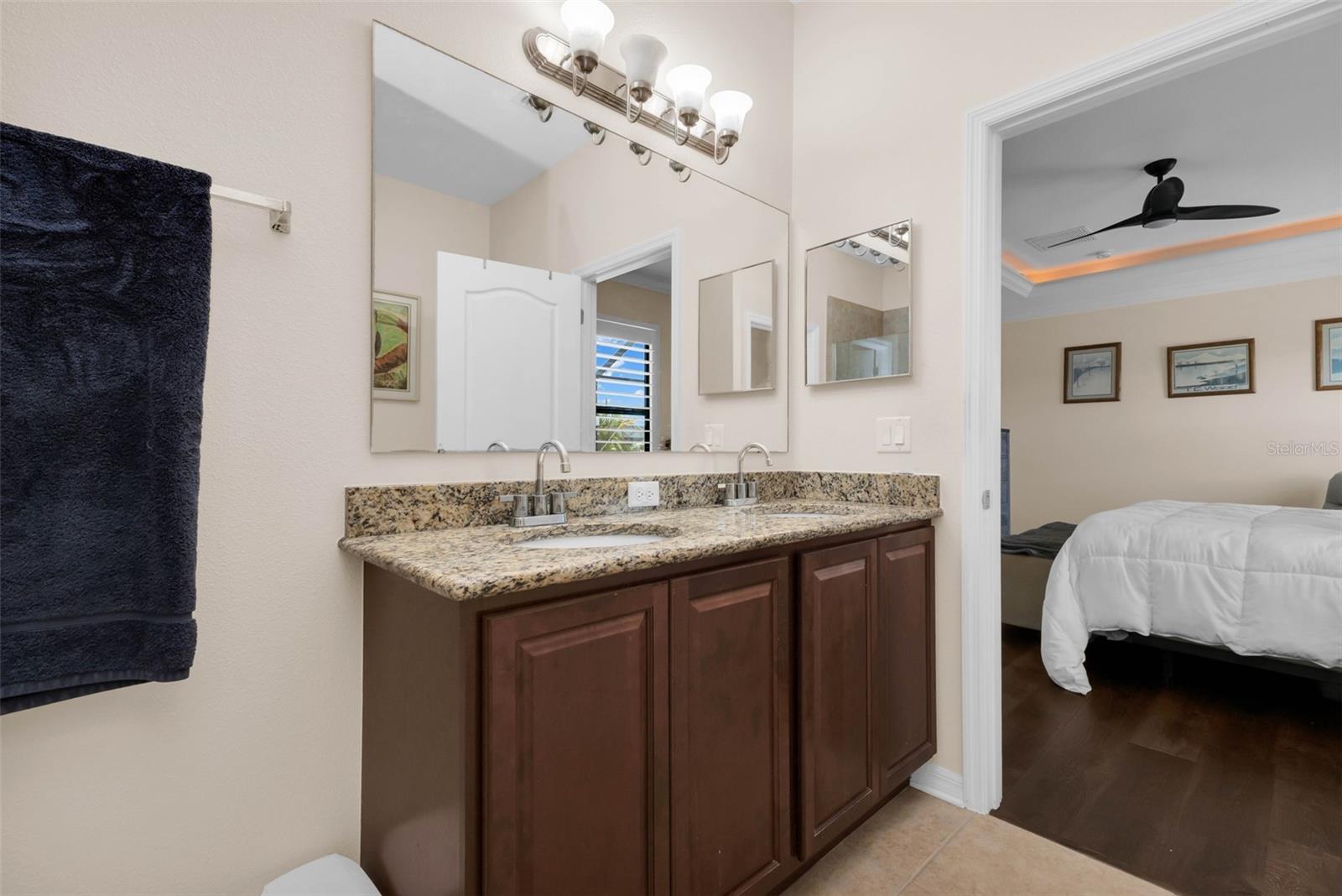 Image 20 of 66 For 4061 River Bank Way