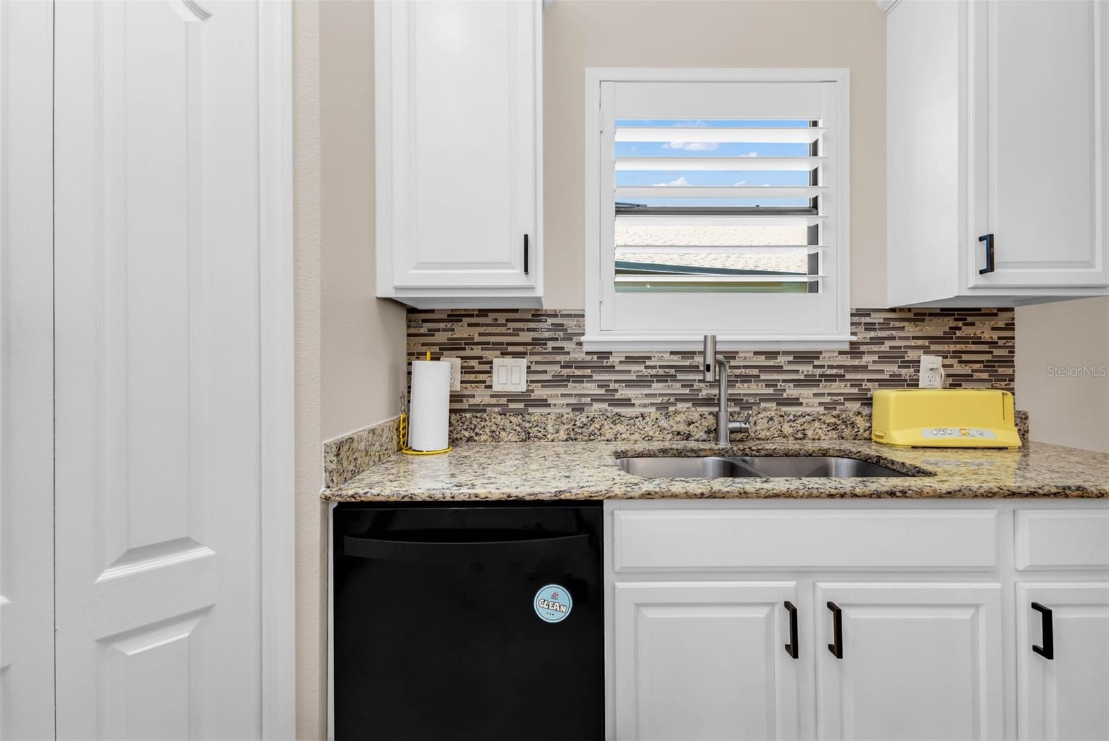 Image 29 of 66 For 4061 River Bank Way