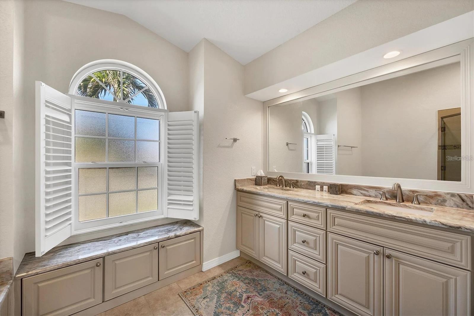 Image 18 of 38 For 3520 Caya Largo Court