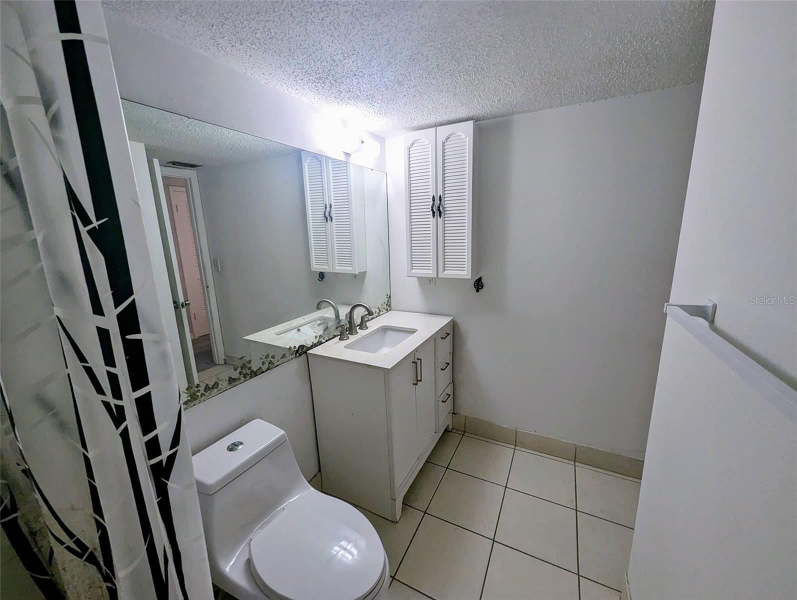 Image 8 of 12 For 2366 Mall Drive 313