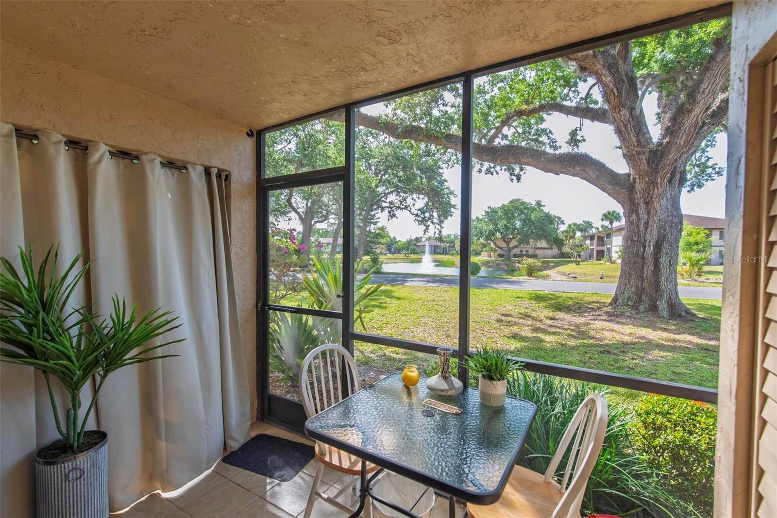 Image 10 of 14 For 19505 Quesada Avenue Jj104