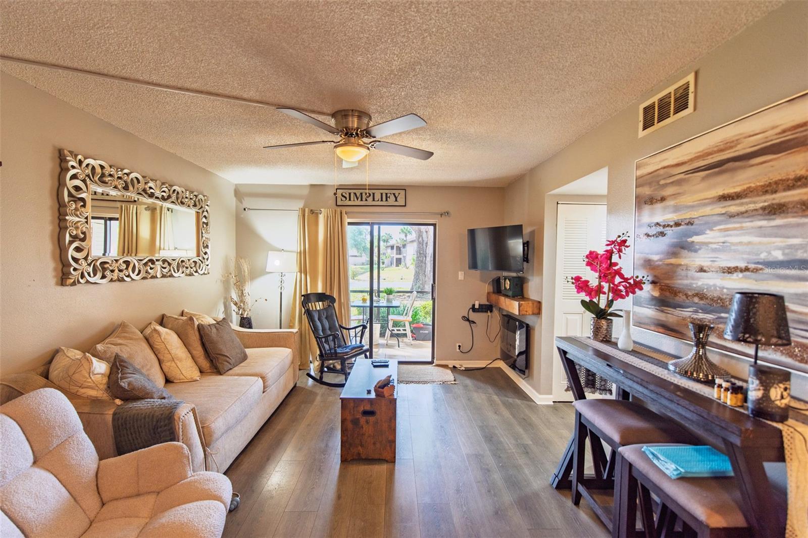 Image 3 of 14 For 19505 Quesada Avenue Jj104