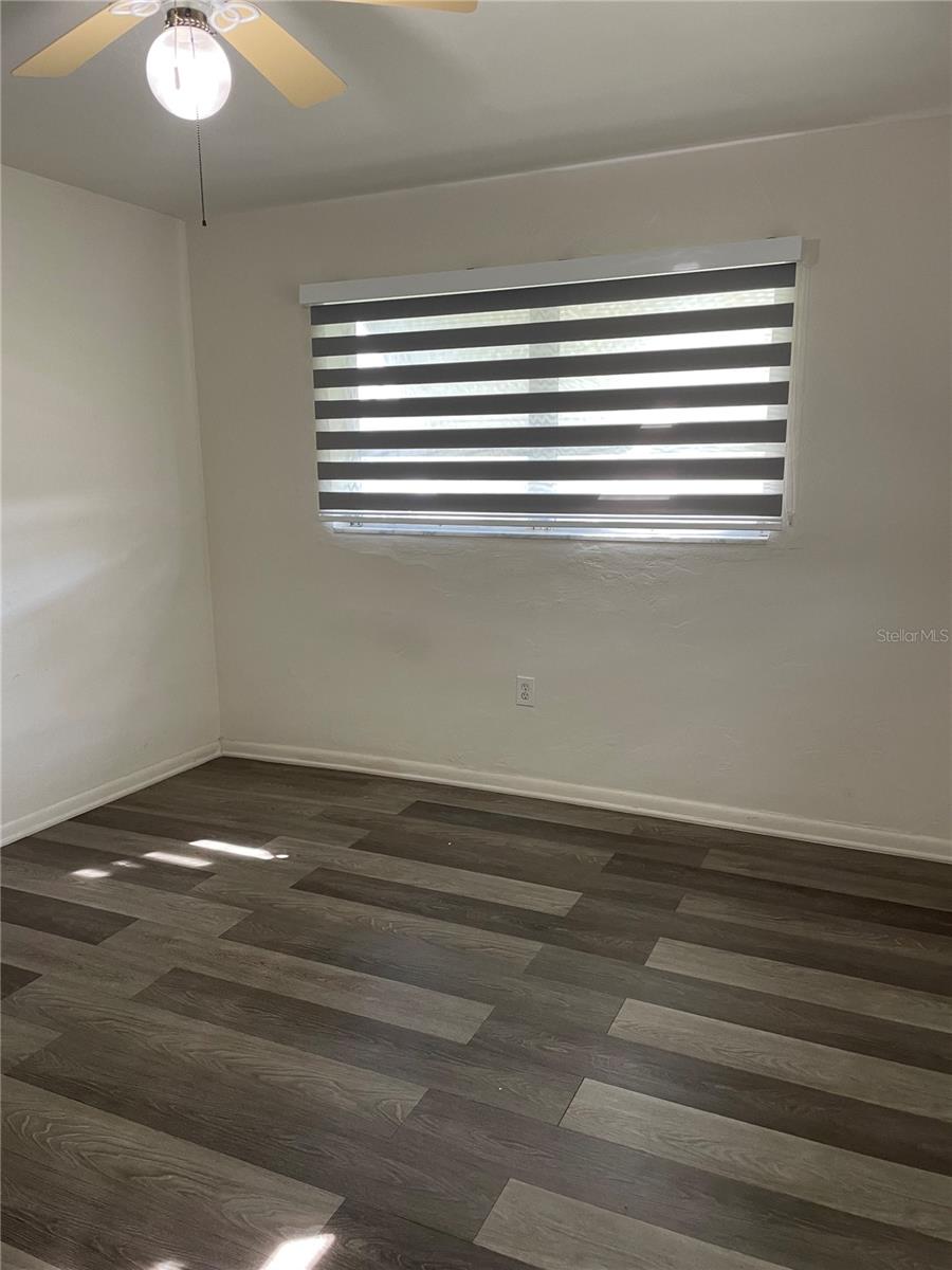 Image 13 of 19 For 2171 Birchcrest Boulevard