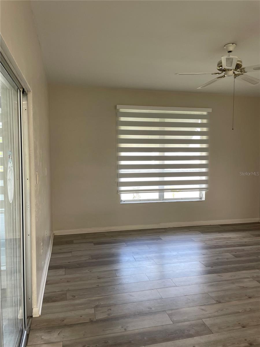 Image 4 of 19 For 2171 Birchcrest Boulevard