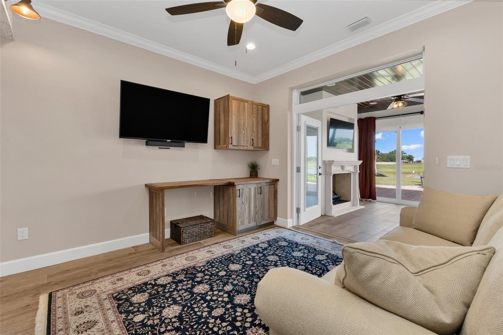 Image 19 of 89 For 8306 Sand Crane Lot 87 Circle