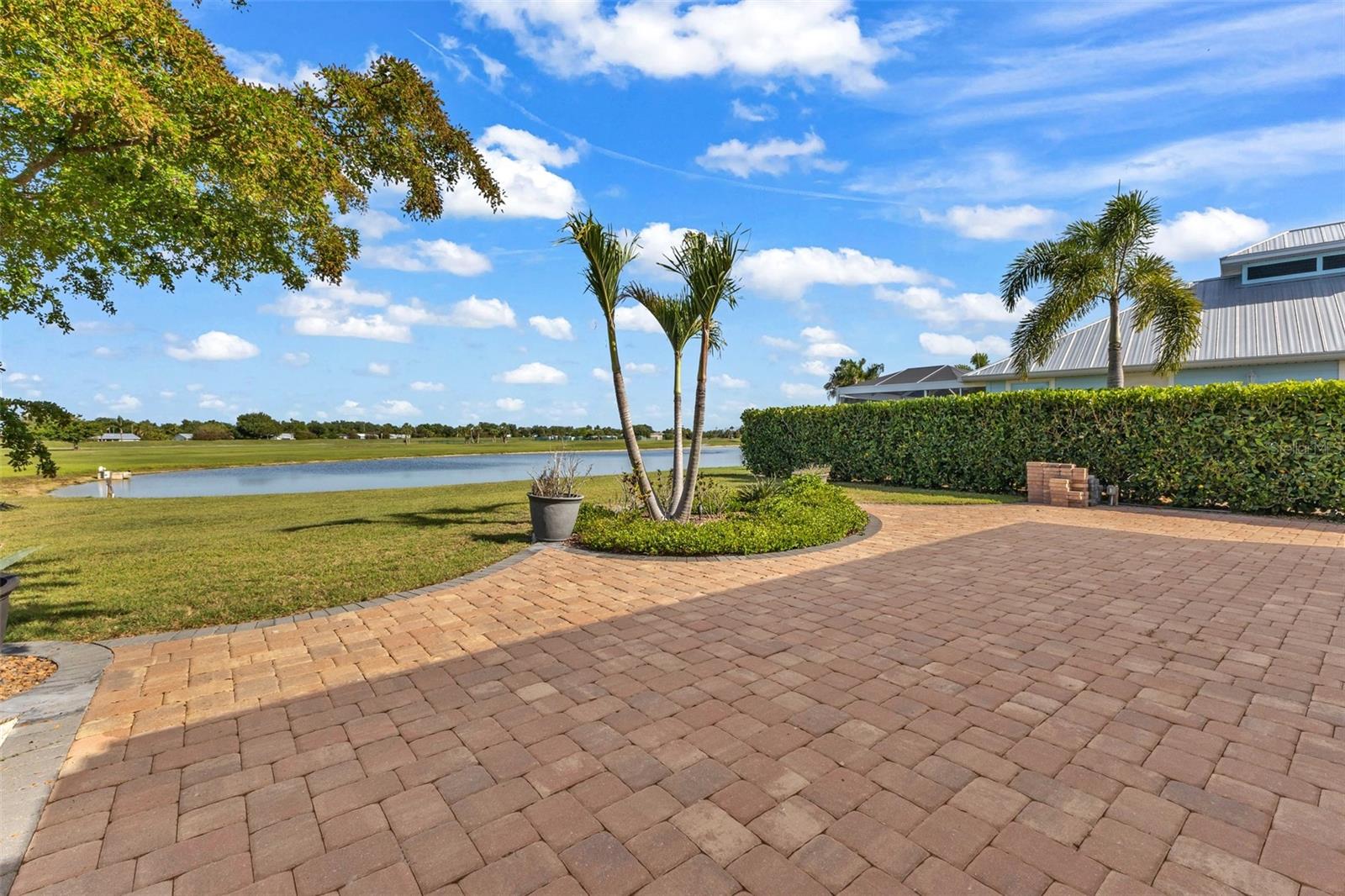 Image 35 of 89 For 8306 Sand Crane Lot 87 Circle