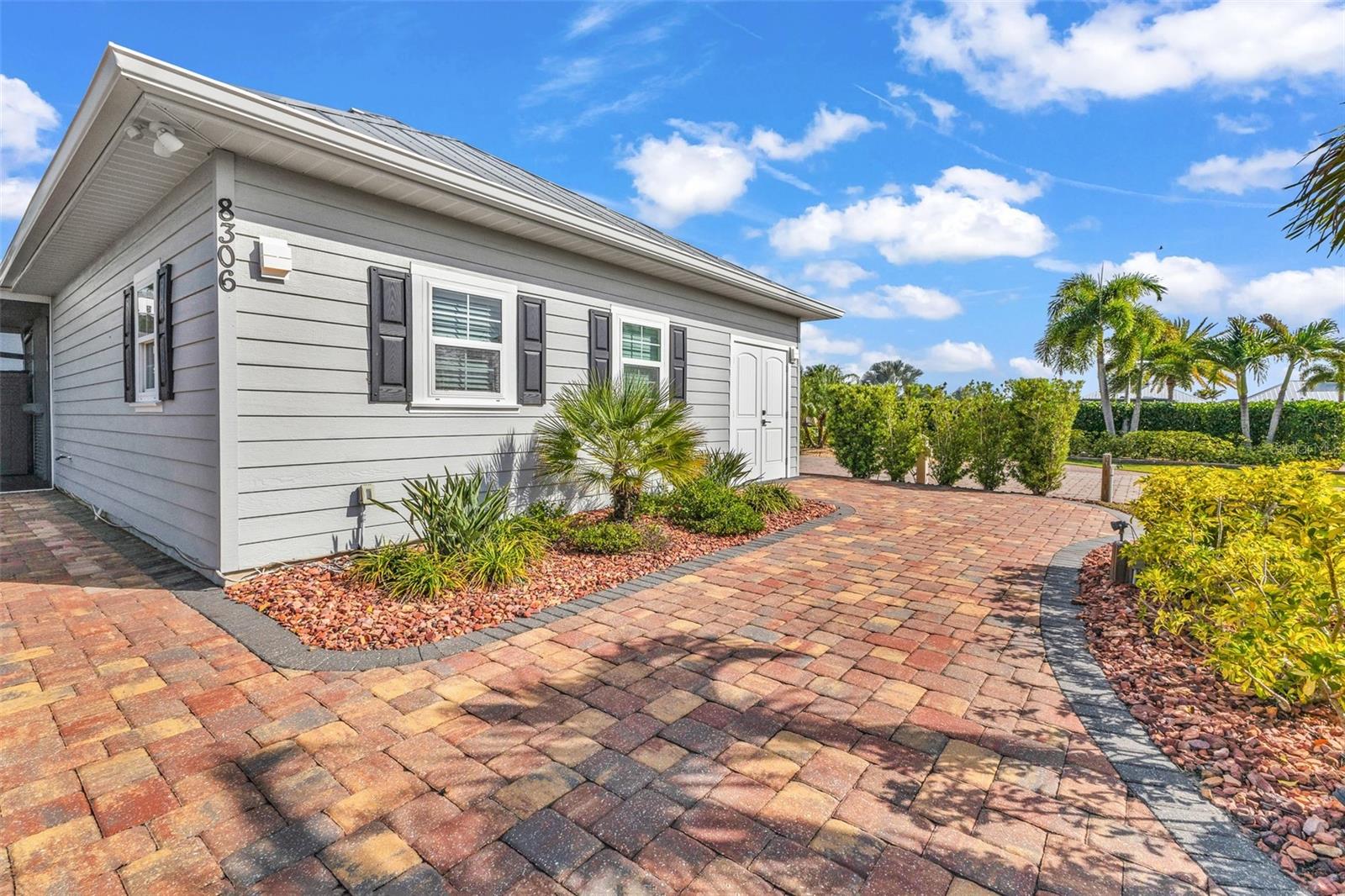 Image 42 of 89 For 8306 Sand Crane Lot 87 Circle