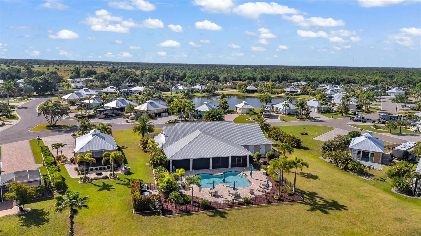 Image 68 of 89 For 8306 Sand Crane Lot 87 Circle