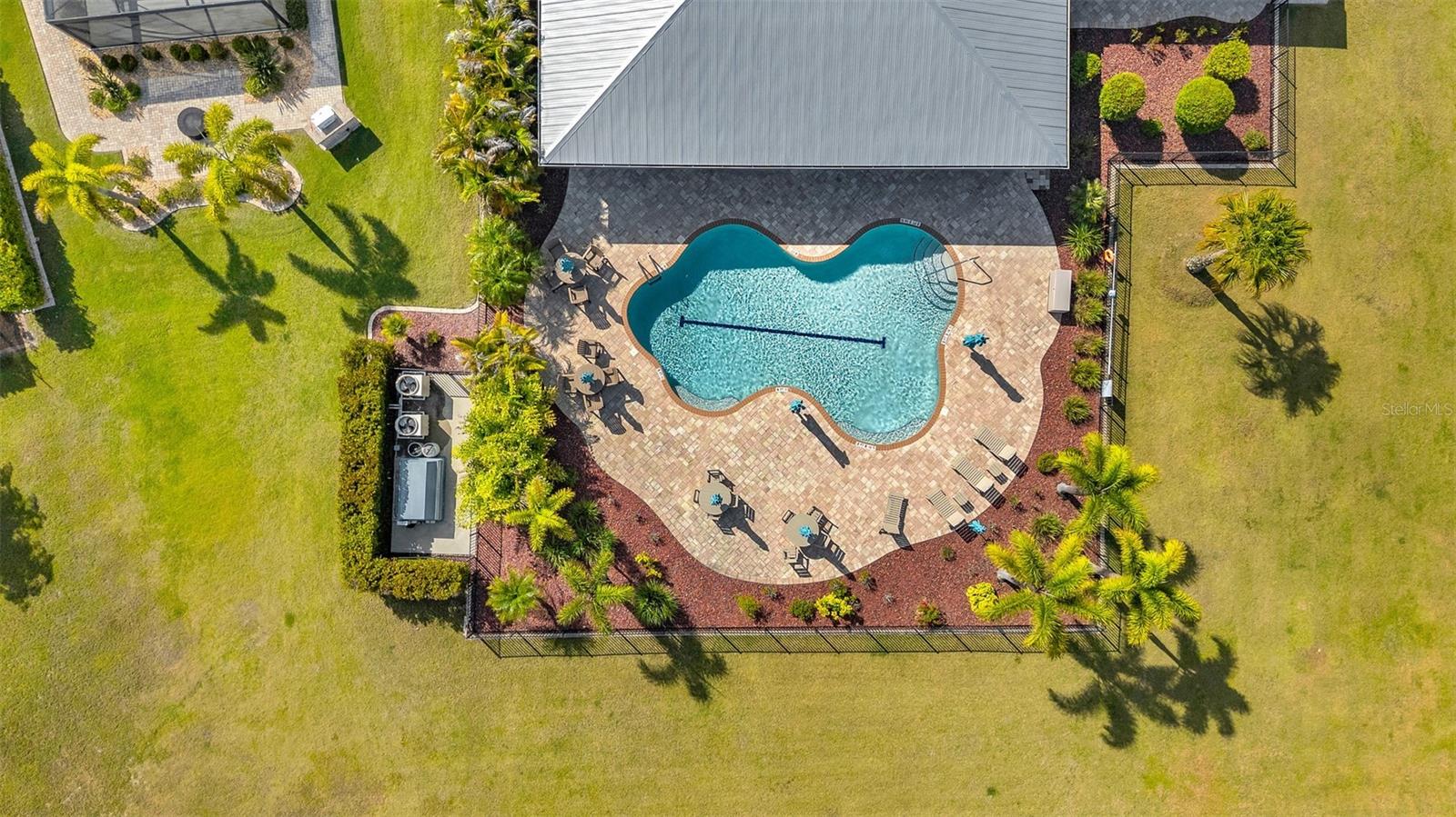 Image 72 of 89 For 8306 Sand Crane Lot 87 Circle