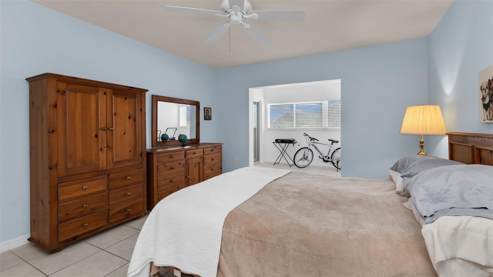 Image 16 of 29 For 3100 Harbor Boulevard 203