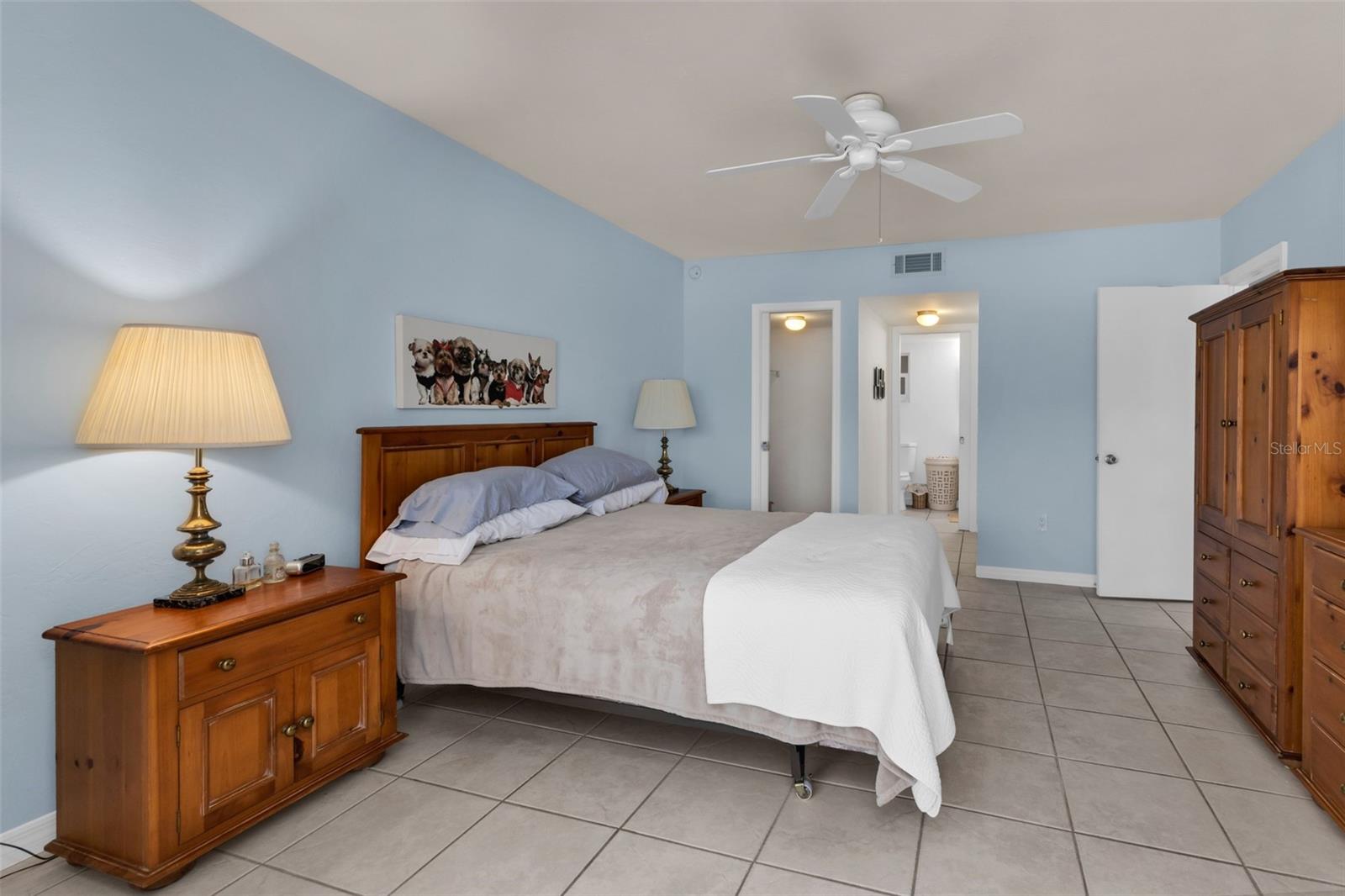 Image 17 of 29 For 3100 Harbor Boulevard 203