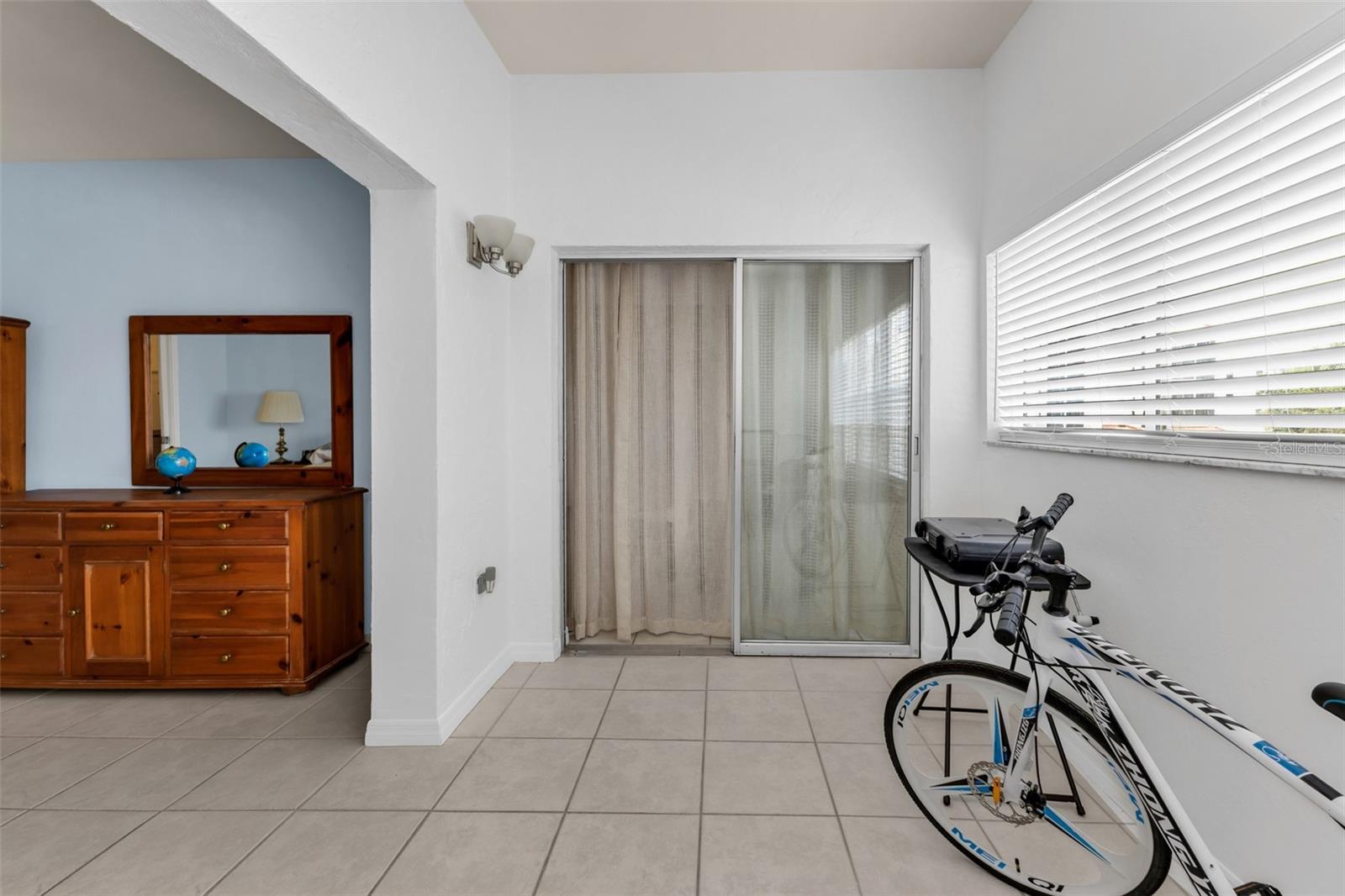 Image 19 of 29 For 3100 Harbor Boulevard 203