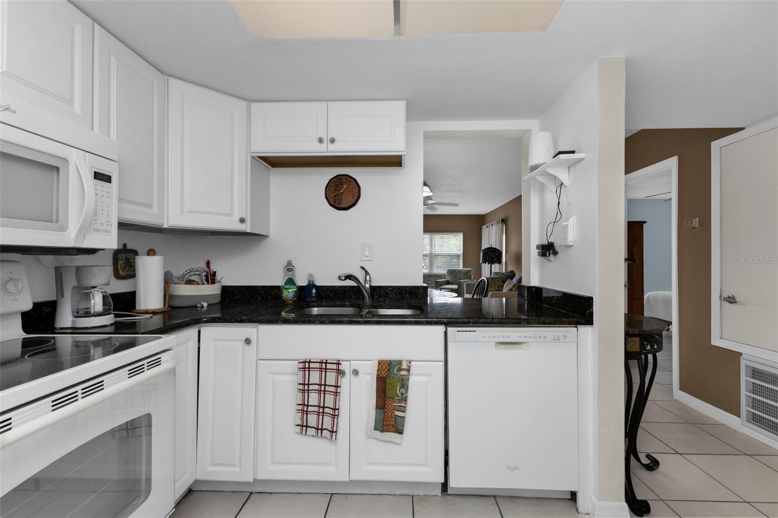 Image 6 of 29 For 3100 Harbor Boulevard 203