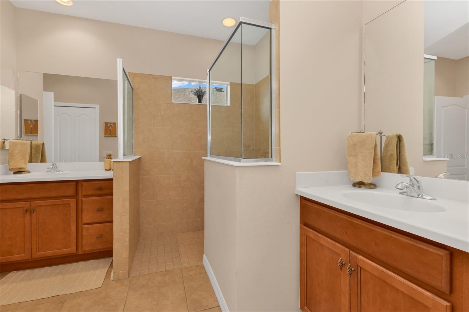 Image 19 of 42 For 1710 Sunderland Drive