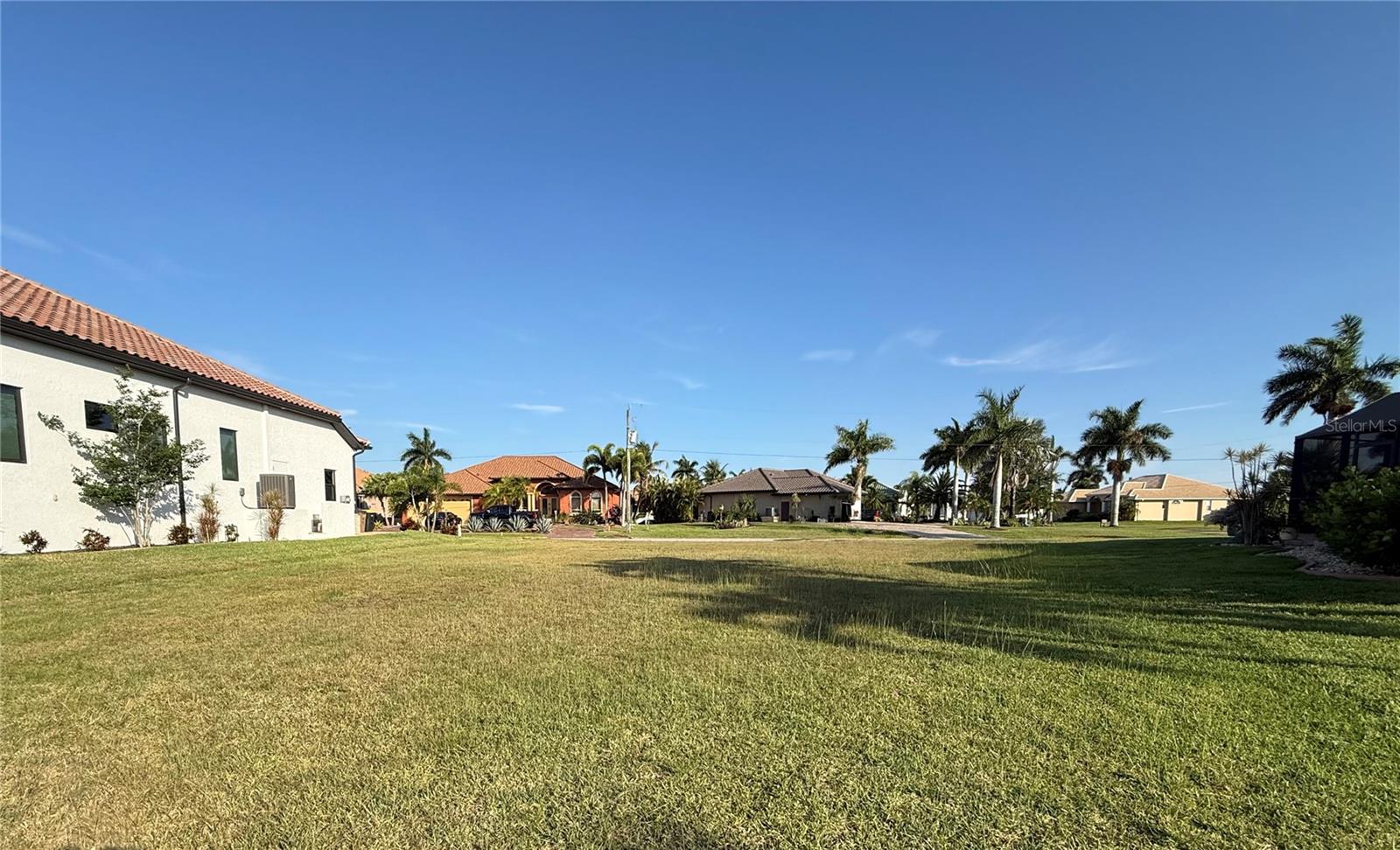 Image 4 of 6 For 760 Antalya Court