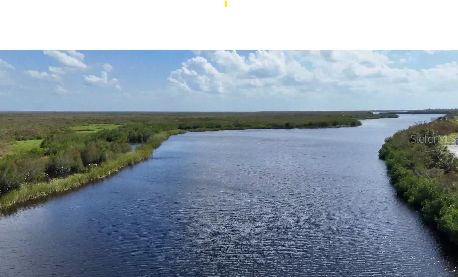 Listing photo id 23 for 7913 Lakes Edge Lane