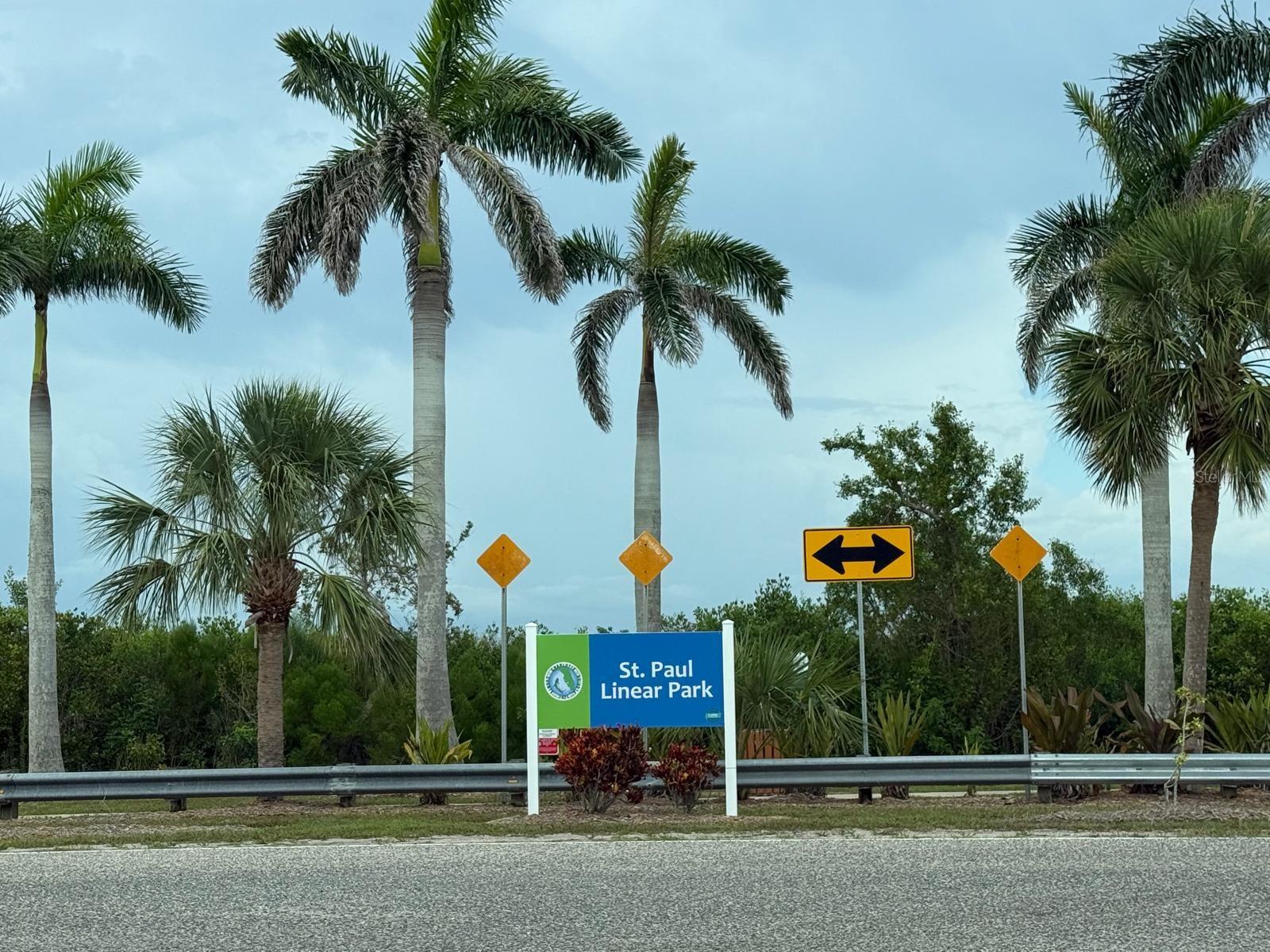 Listing photo id 25 for 7913 Lakes Edge Lane