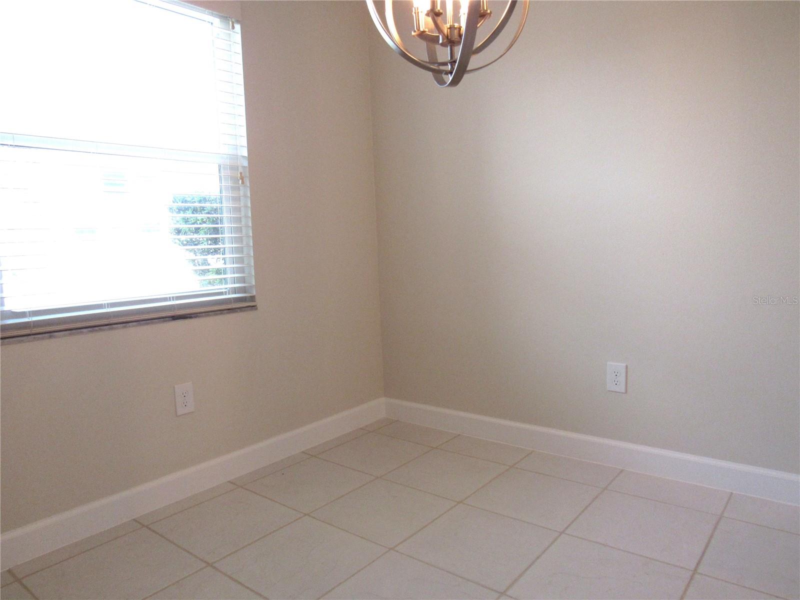 Image 12 of 27 For 22333 Edgewater Drive D-5
