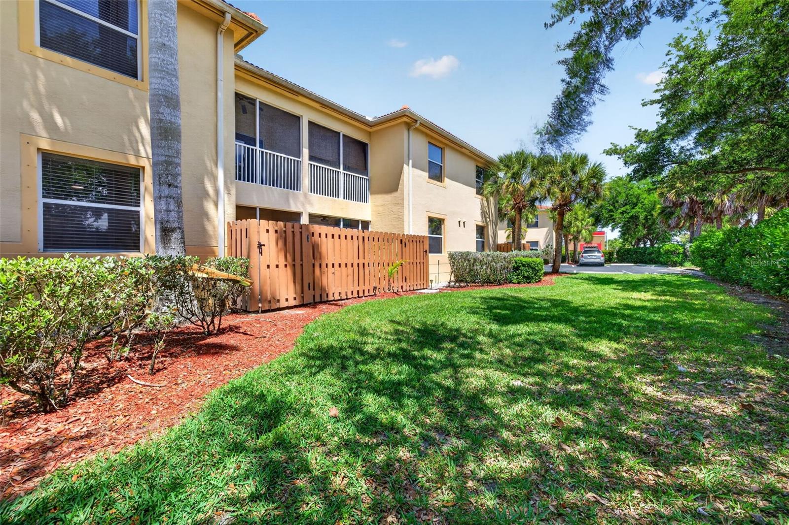 Image 19 of 34 For 4109 Bellasol Circle 1113