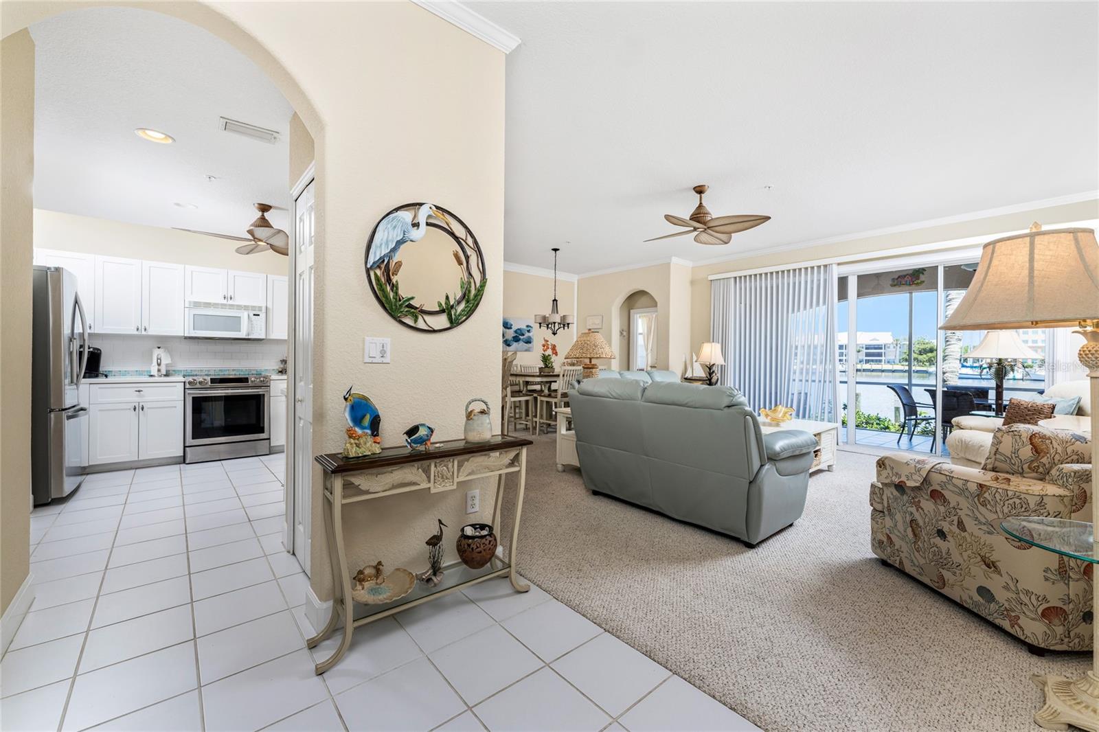 Image 10 of 61 For 3485 Sunset Key Circle 101