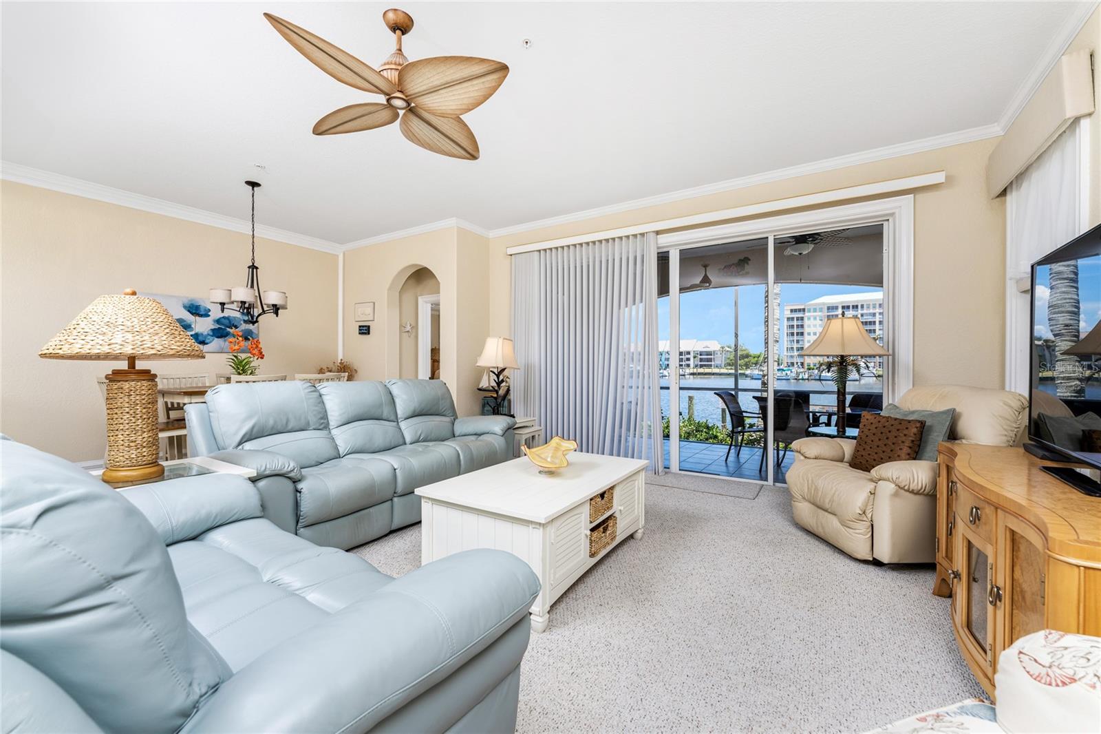 Image 11 of 61 For 3485 Sunset Key Circle 101