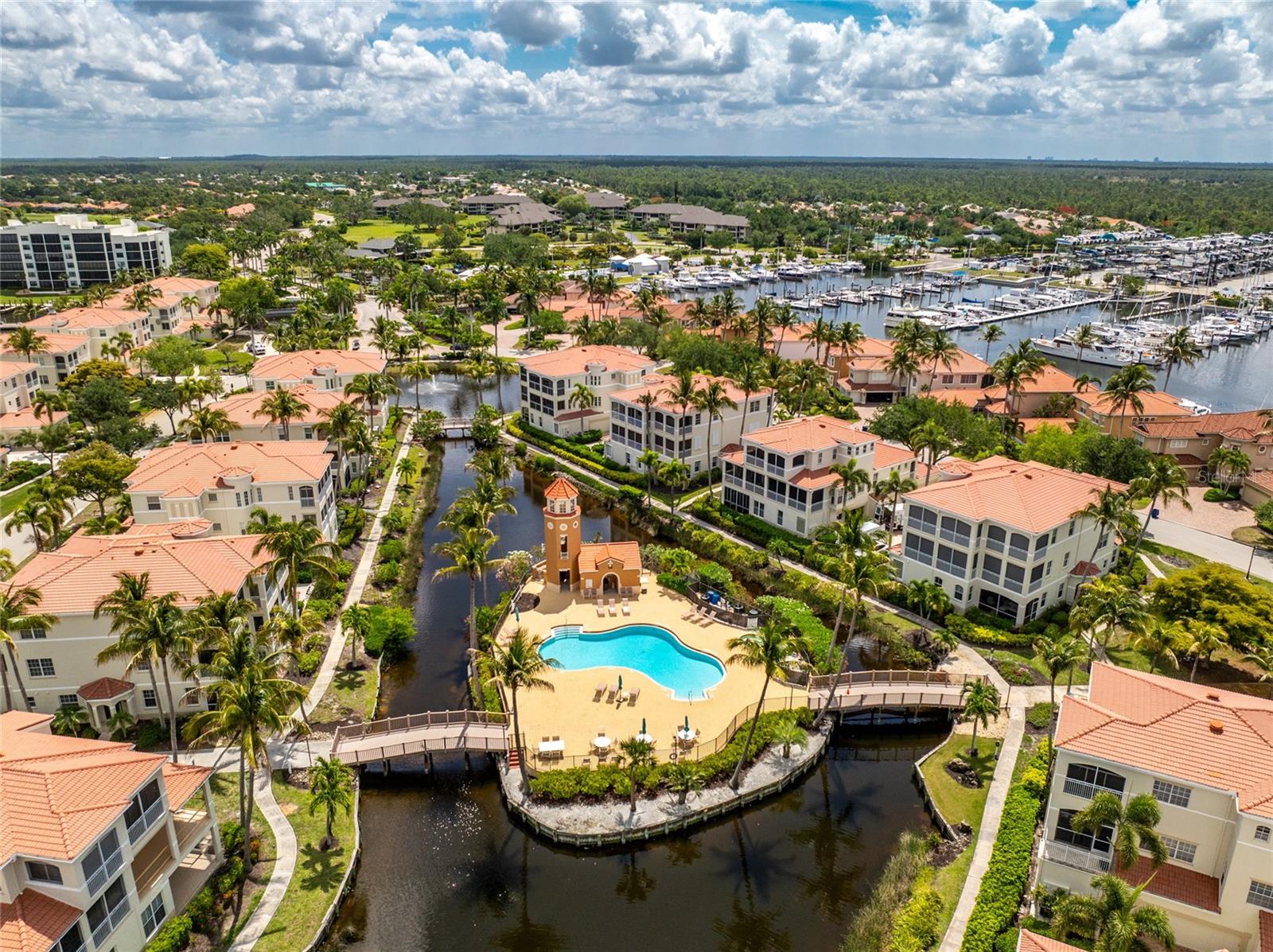 Image 5 of 61 For 3485 Sunset Key Circle 101