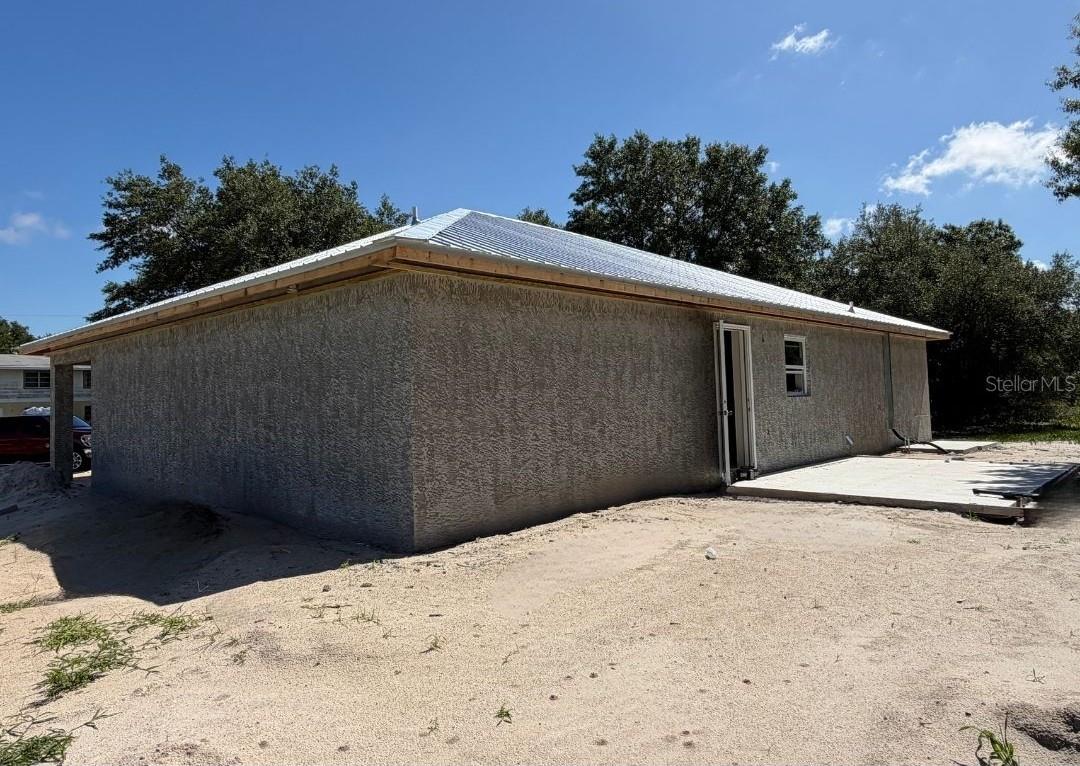 Image 3 of 23 For 8115 Easy Street