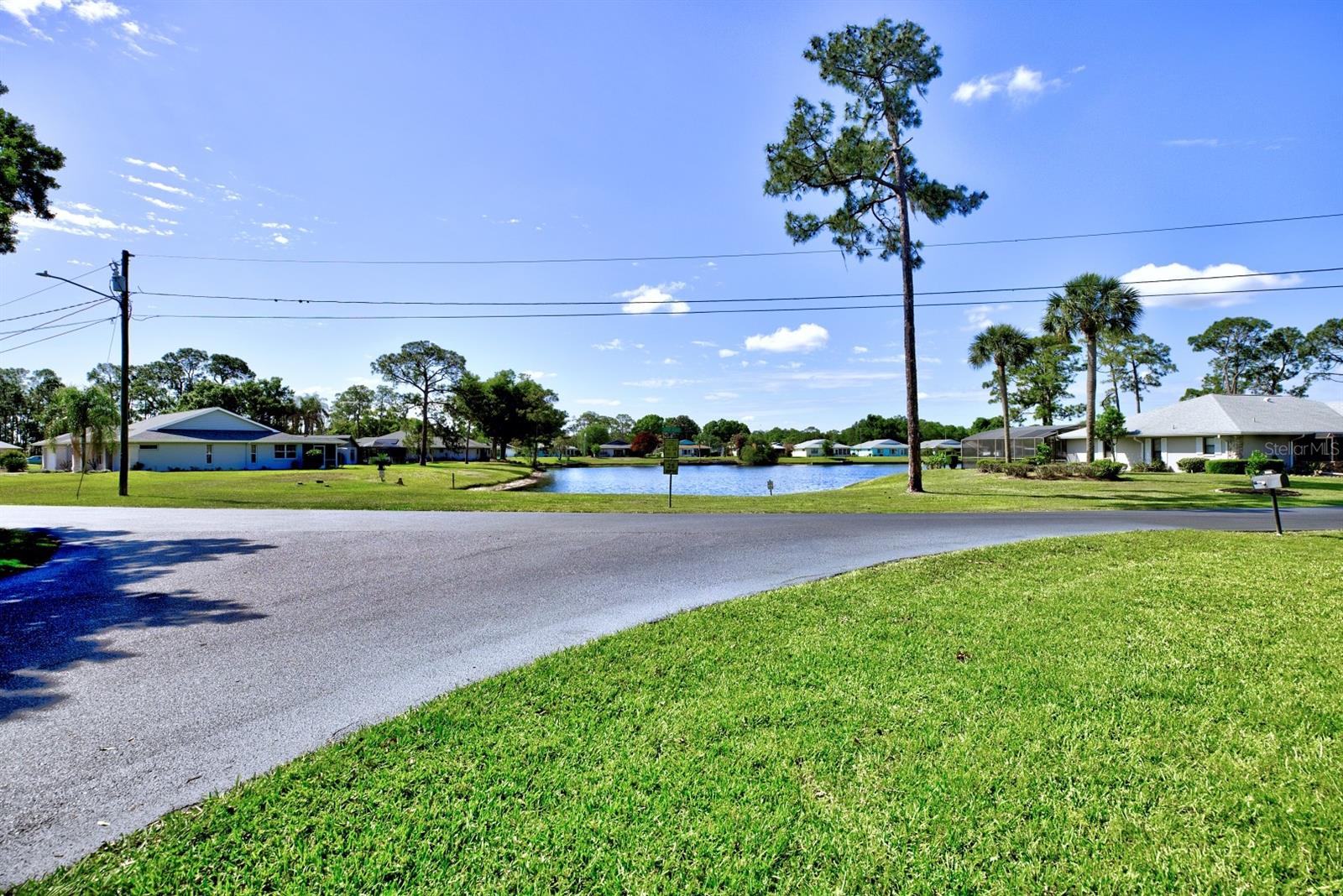 Image 4 of 31 For 3601 Divot Road