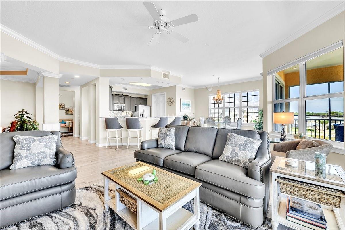 Image 10 of 55 For 8560 Amberjack Circle 301