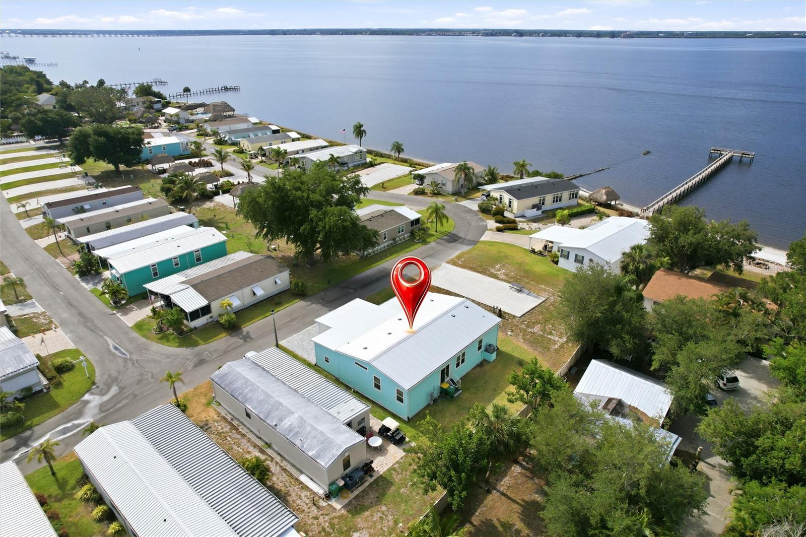 Image 33 of 41 For 4378 Manatee Loop 19a
