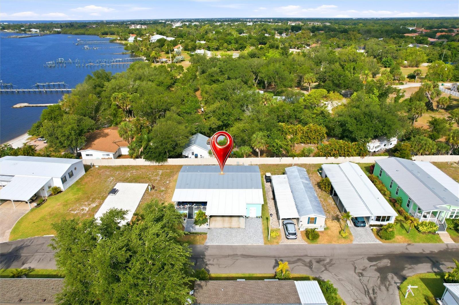 Image 35 of 41 For 4378 Manatee Loop 19a