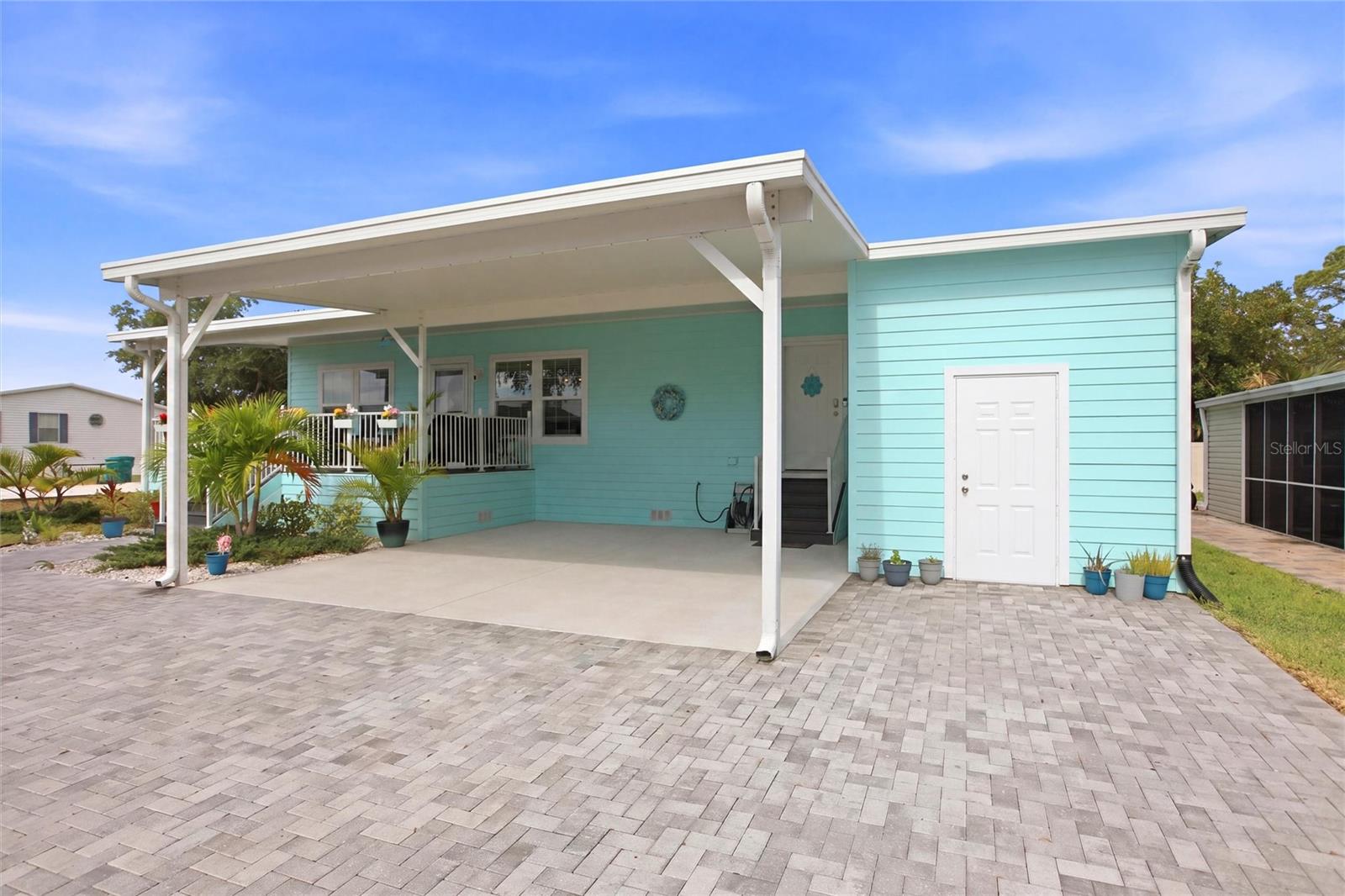 Image 4 of 41 For 4378 Manatee Loop 19a