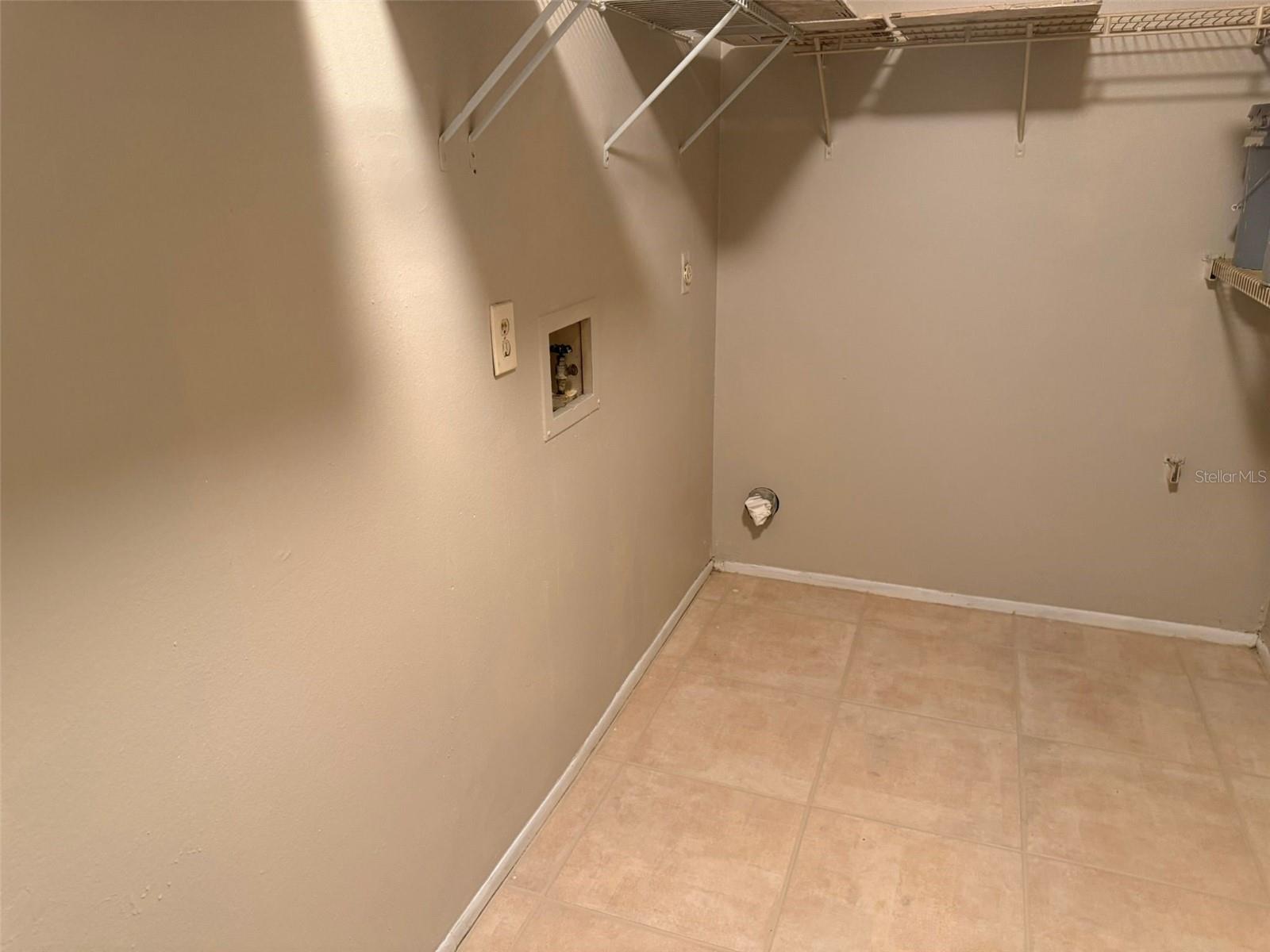 Image 10 of 12 For 11081 Pendleton Avenue A