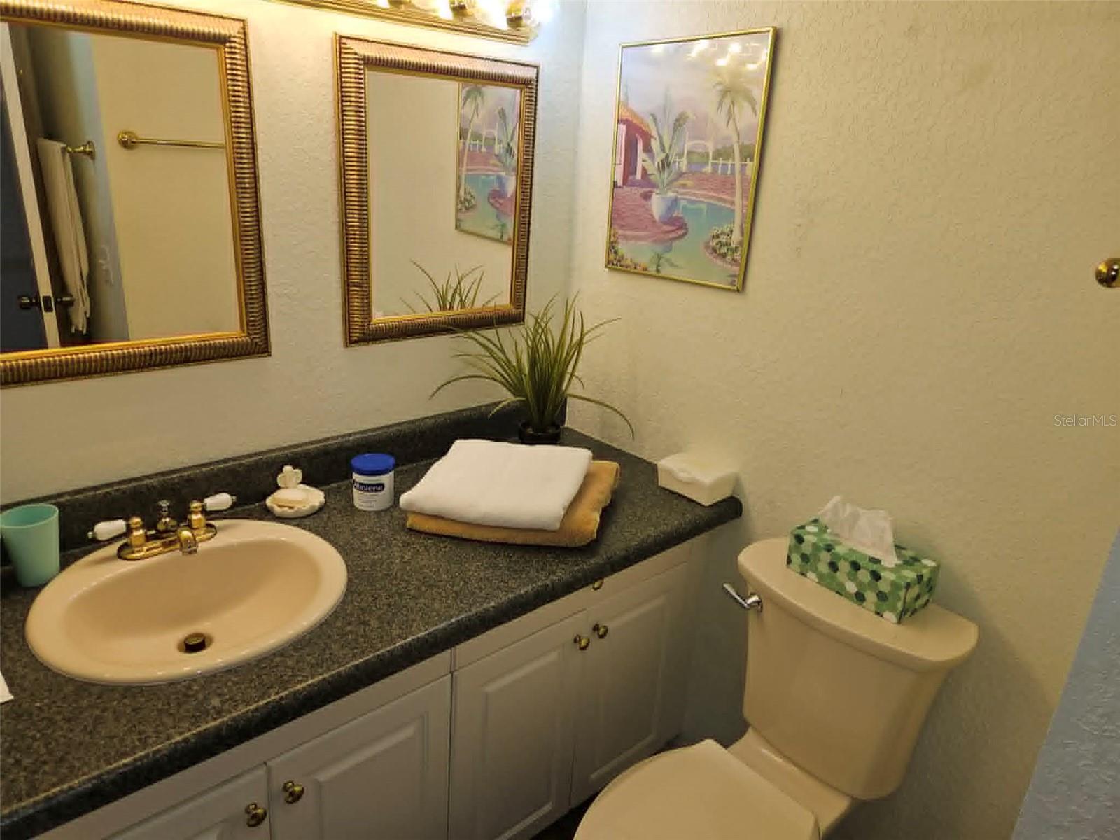 Image 16 of 24 For 23465 Harborview Road 245