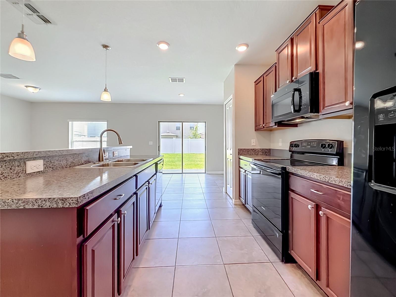 Image 19 of 59 For 7405 Evening Primrose Court
