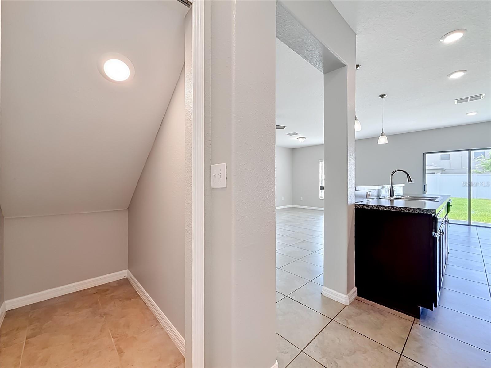 Image 20 of 59 For 7405 Evening Primrose Court