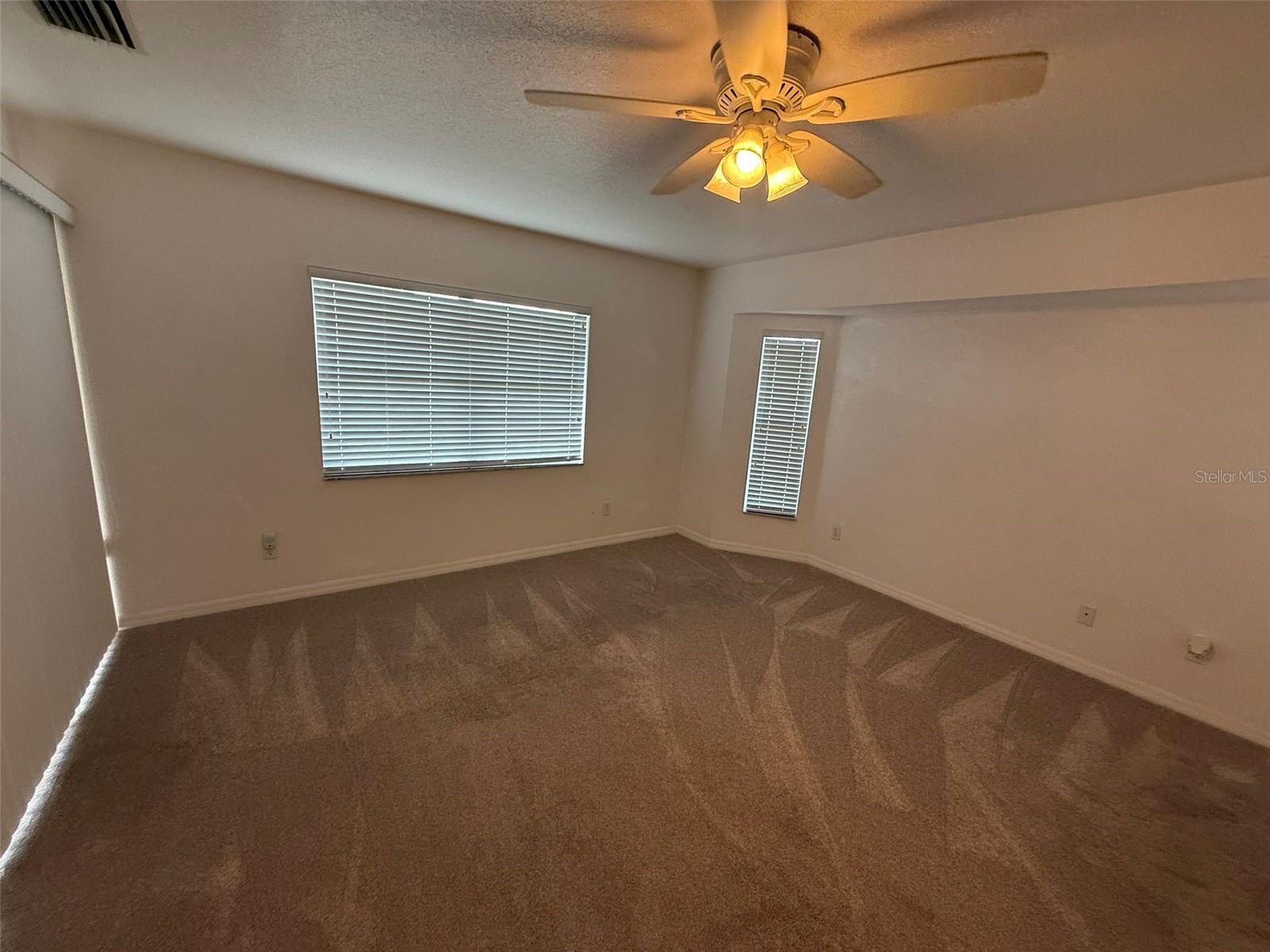 Image 10 of 19 For 27097 Paratins Dr