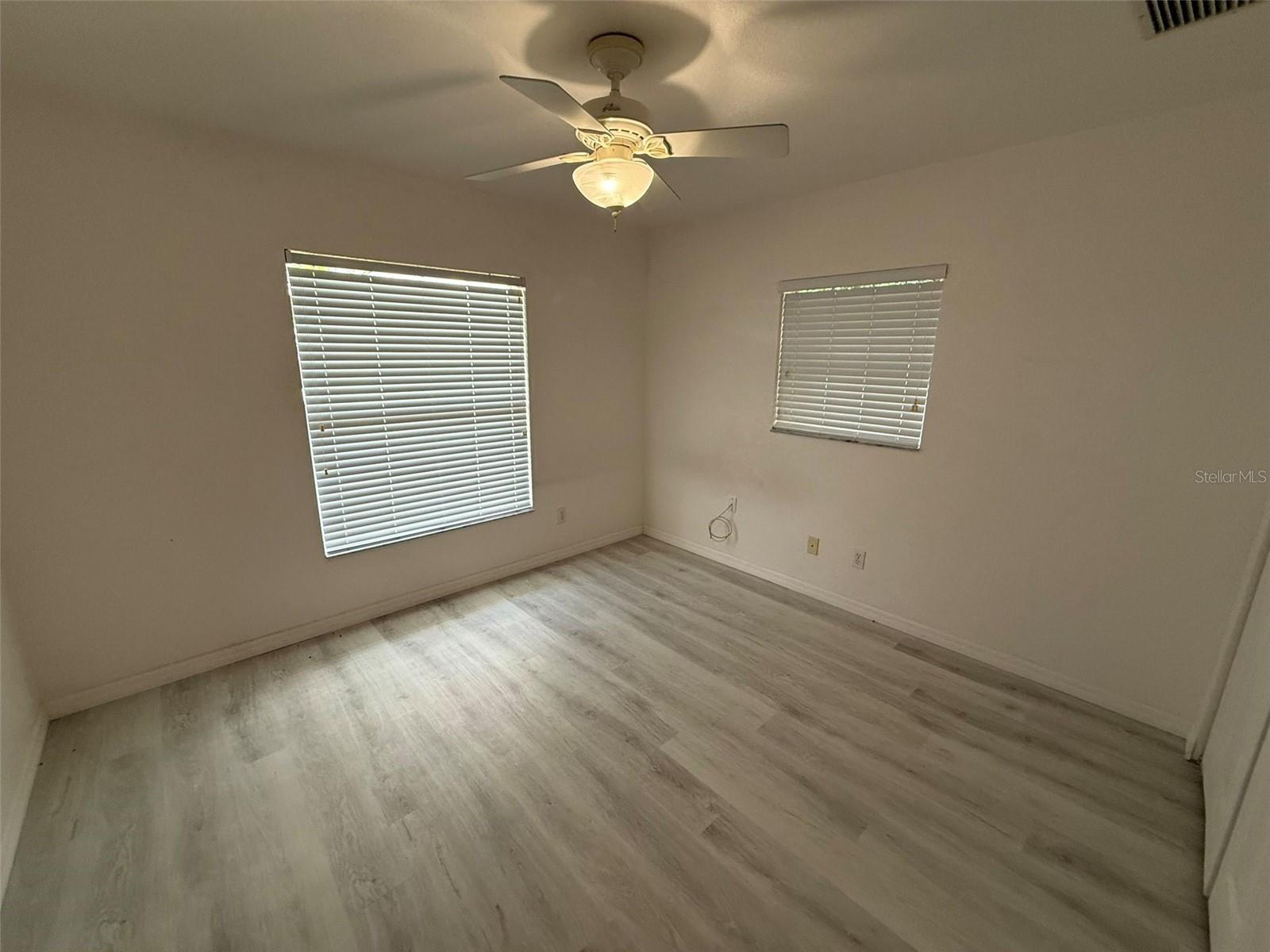Image 15 of 19 For 27097 Paratins Dr