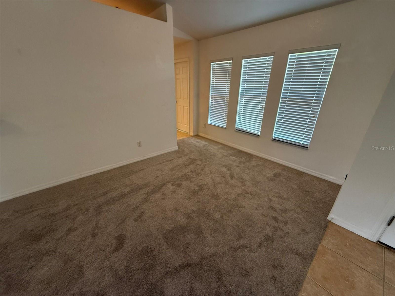 Image 9 of 19 For 27097 Paratins Dr