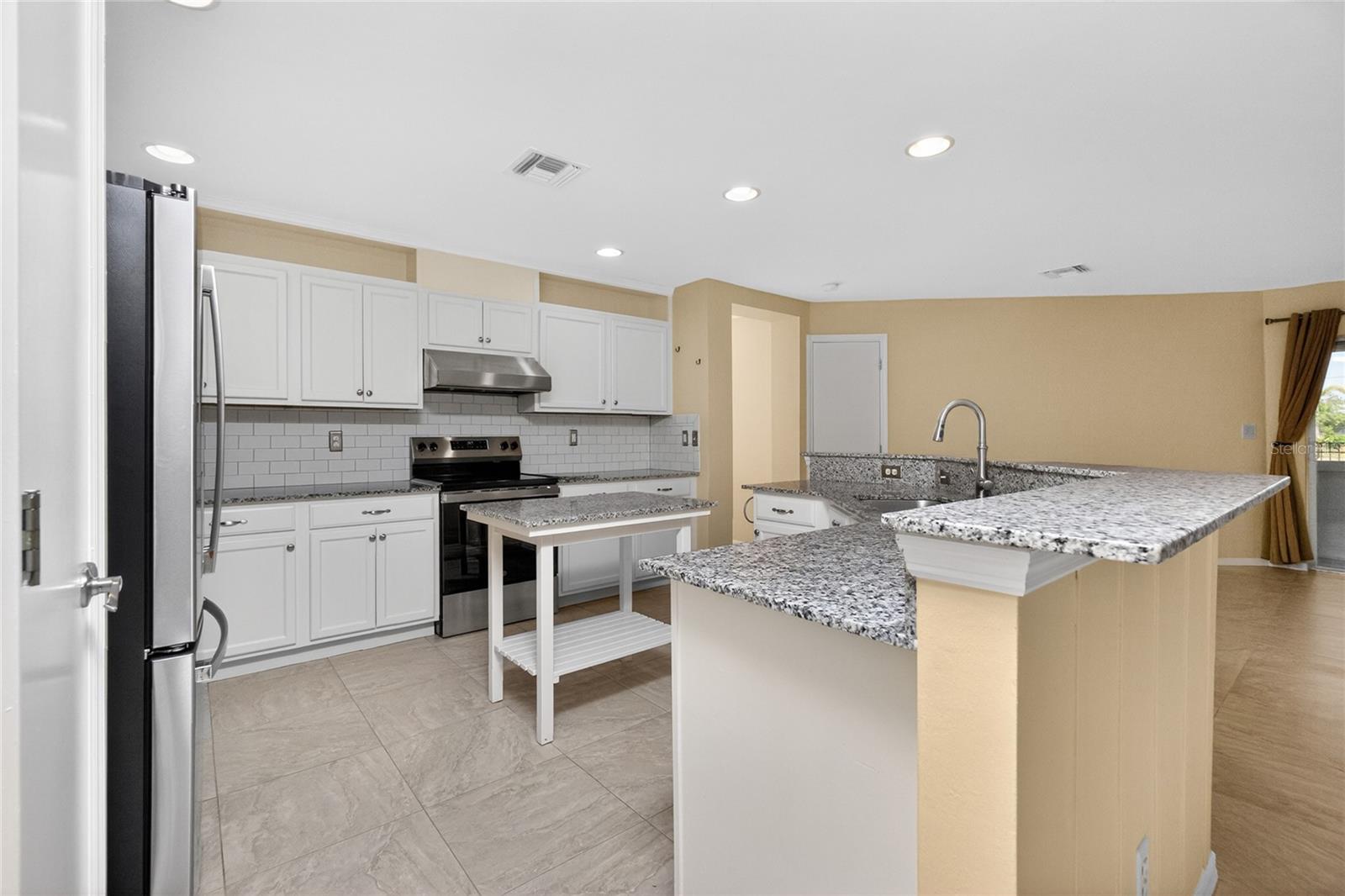 Image 15 of 66 For 17200 Nile Ct