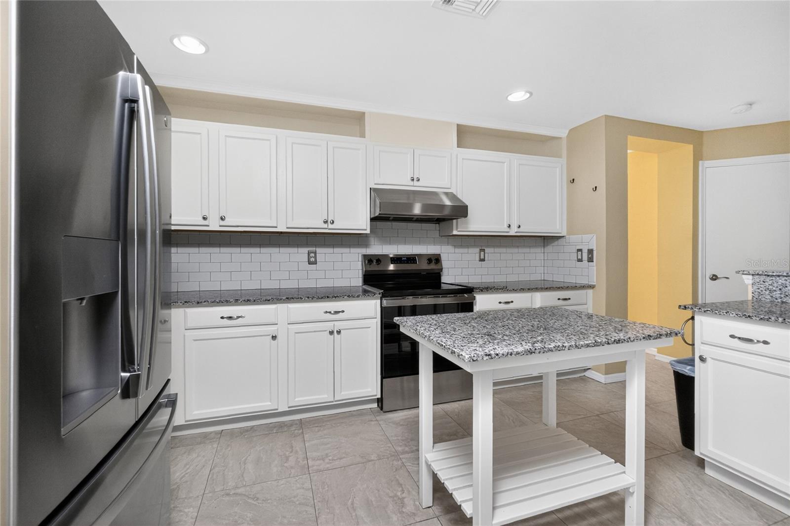 Image 18 of 66 For 17200 Nile Ct
