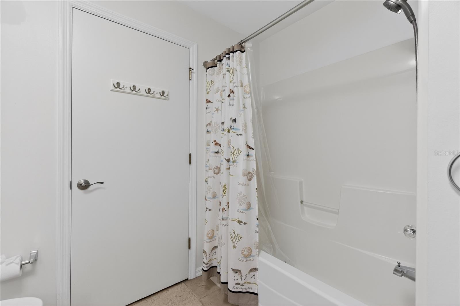 Image 21 of 66 For 17200 Nile Ct