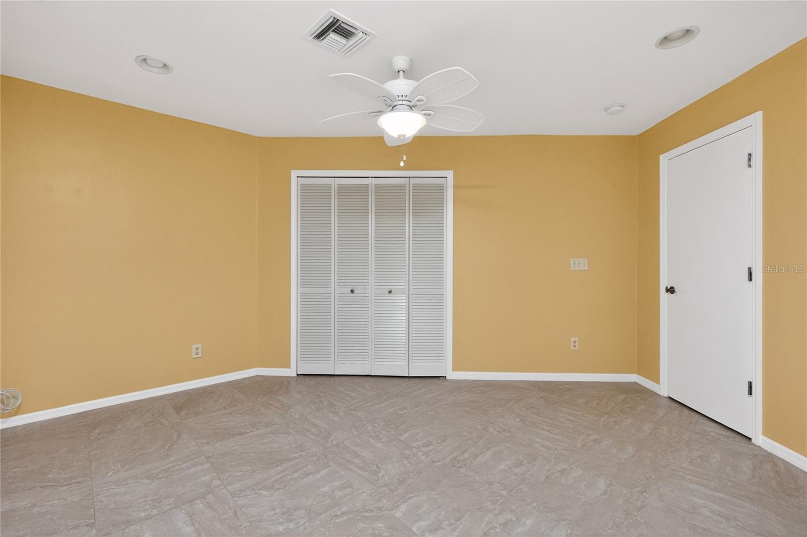 Image 36 of 66 For 17200 Nile Ct
