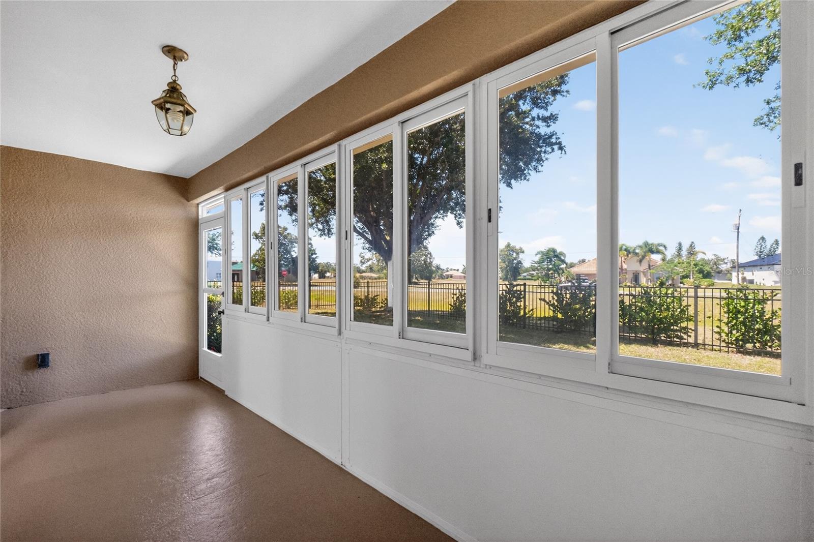 Image 42 of 66 For 17200 Nile Ct