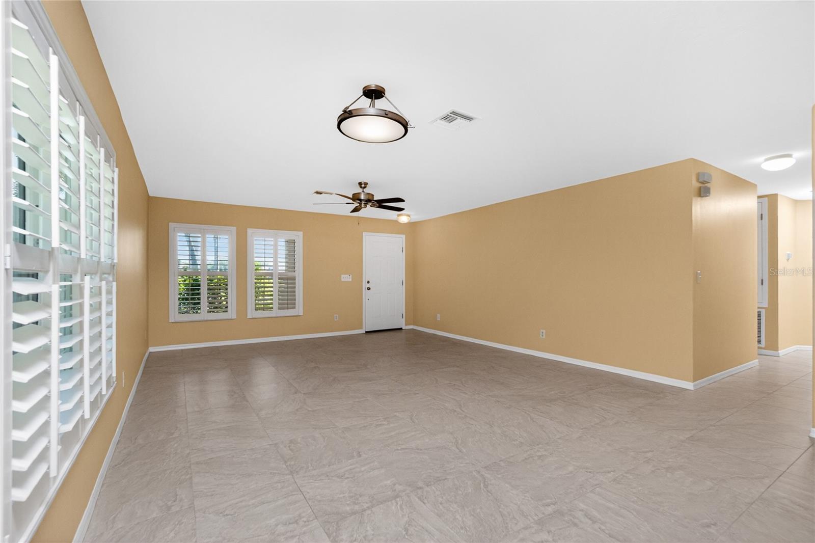 Image 8 of 66 For 17200 Nile Ct