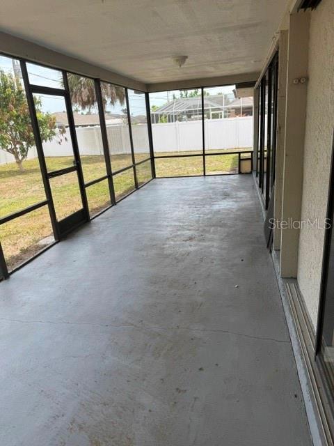 Image 18 of 23 For 4264 Salford Boulevard