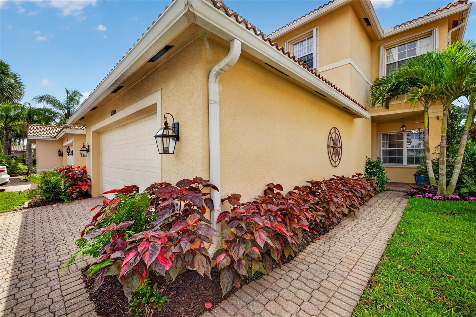 Image 3 of 38 For 10284 Crepe Jasmine Lane