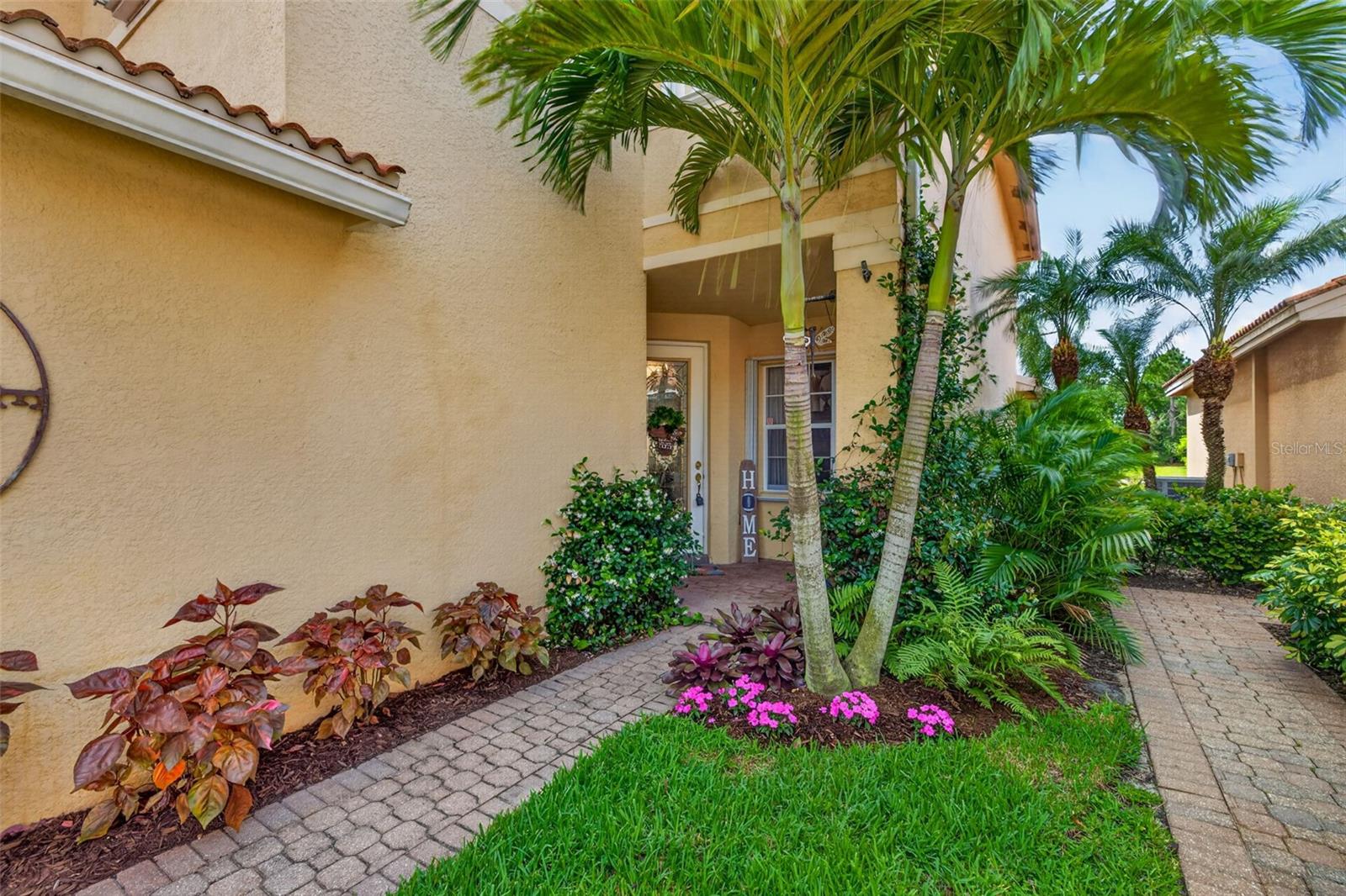Image 4 of 38 For 10284 Crepe Jasmine Lane